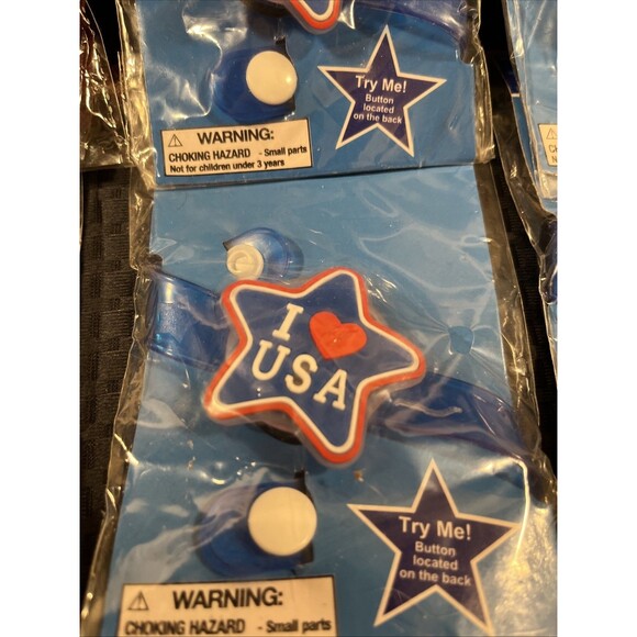 8 LED Patriotic Light Up Bracelet I Love USA Blinking Function NIB - Picture 3 of 4